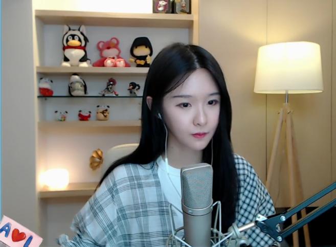 阿冷入驻斗鱼首秀,阿冷直播斗鱼首秀