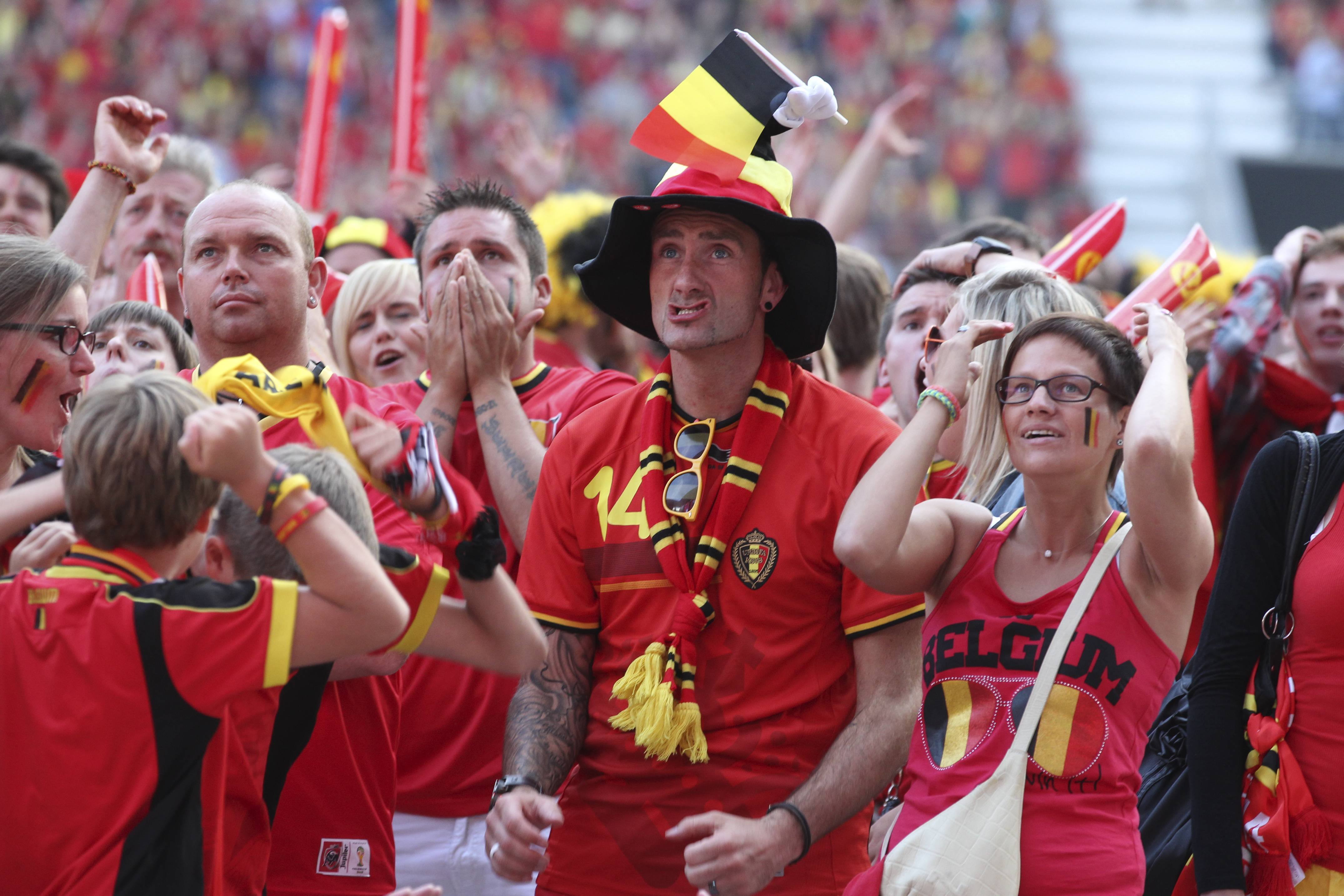 濂界悆鑻辨枃goodball,濂界悆鏄痭iceball杩樻槸goodball