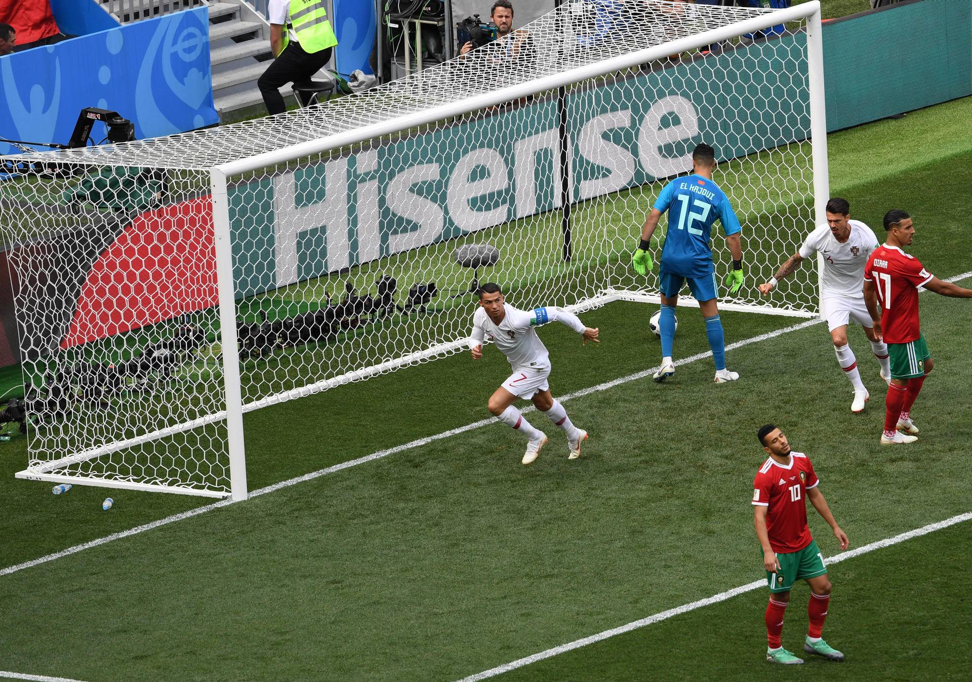 世界杯经典广告,海信世界杯广告语引争议