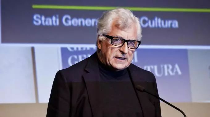 prada鍐嶇敓绯诲垪,prada鎹㈡帉闂ㄤ汉