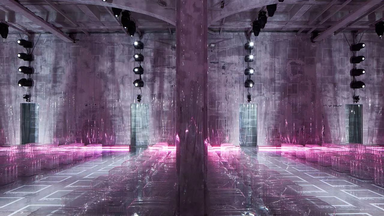 prada鍐嶇敓绯诲垪,prada鎹㈡帉闂ㄤ汉