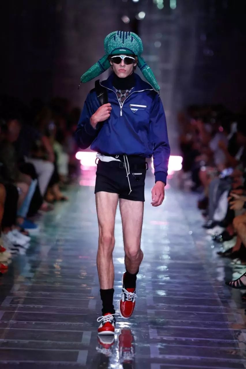 prada鍐嶇敓绯诲垪,prada鎹㈡帉闂ㄤ汉