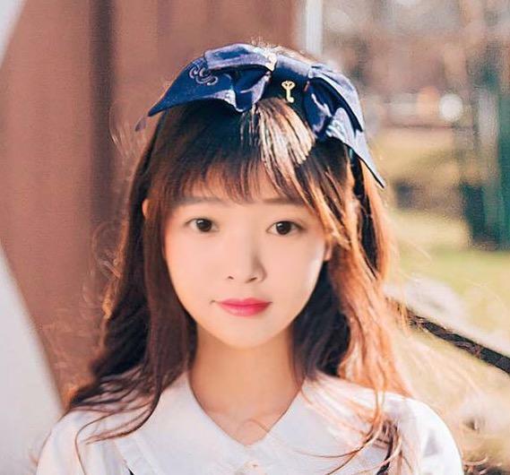 夏天黄皮学生口红显白,暖黄皮适合的口红显白