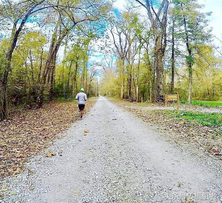 脚扭伤了一个星期后可以跑步了吗,跑步脚扭伤了的解决方法