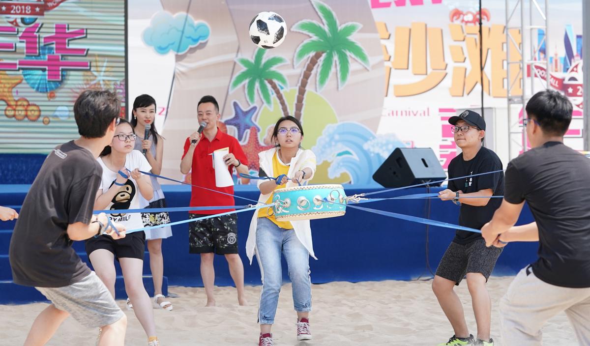 看足球现场比赛震撼,看沙滩足球