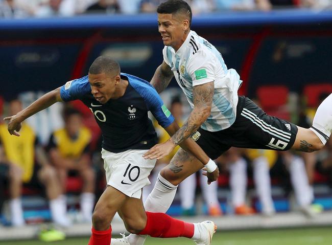 2018世界杯绝代双骄同天告别,2018年世界杯梅西和c罗止步多少强