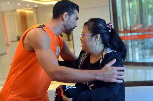 女人看球赛,女生看足球什么赛事