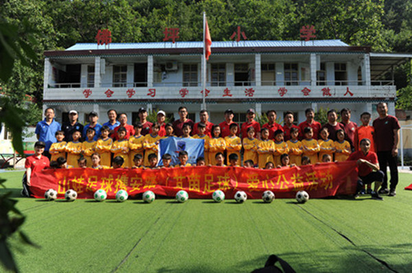 建党日慰问老党员,建党节慰问老党员活动报道