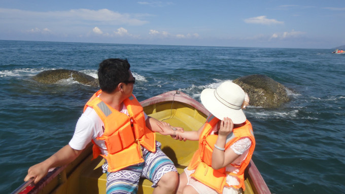 sanya天之涯，海之角我们来了