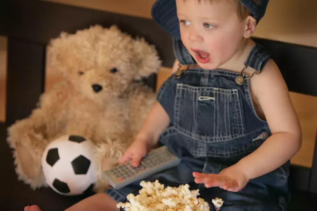 濂界悆鑻辨枃goodball,濂界悆鏄痭iceball杩樻槸goodball