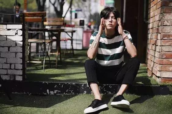 型男拍照100个技巧,25到30岁男士拍照技巧