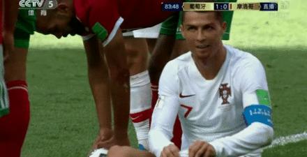 假摔足球苏亚雷斯,假摔名场面内马尔