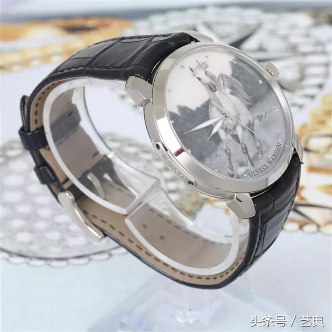 梅西c罗戴袖标,梅西c罗内马尔都戴什么表