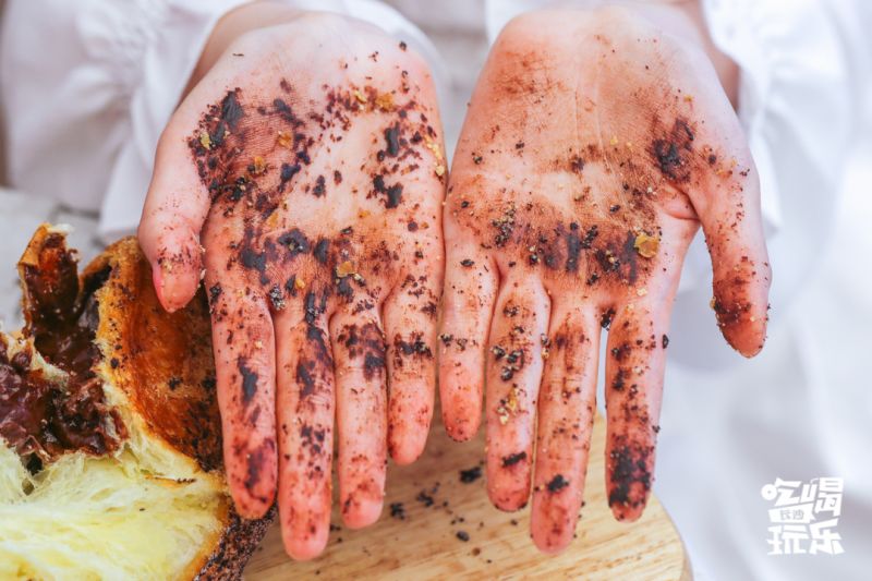 精致ins风空间，罗森尼娜在长沙IFS开了一家美到炸的品牌印象店