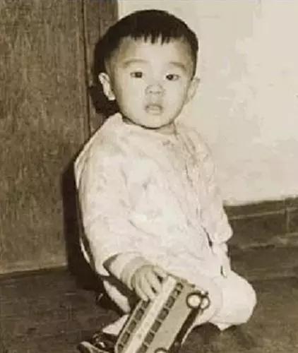 周星驰百年孤独,周星驰憔悴