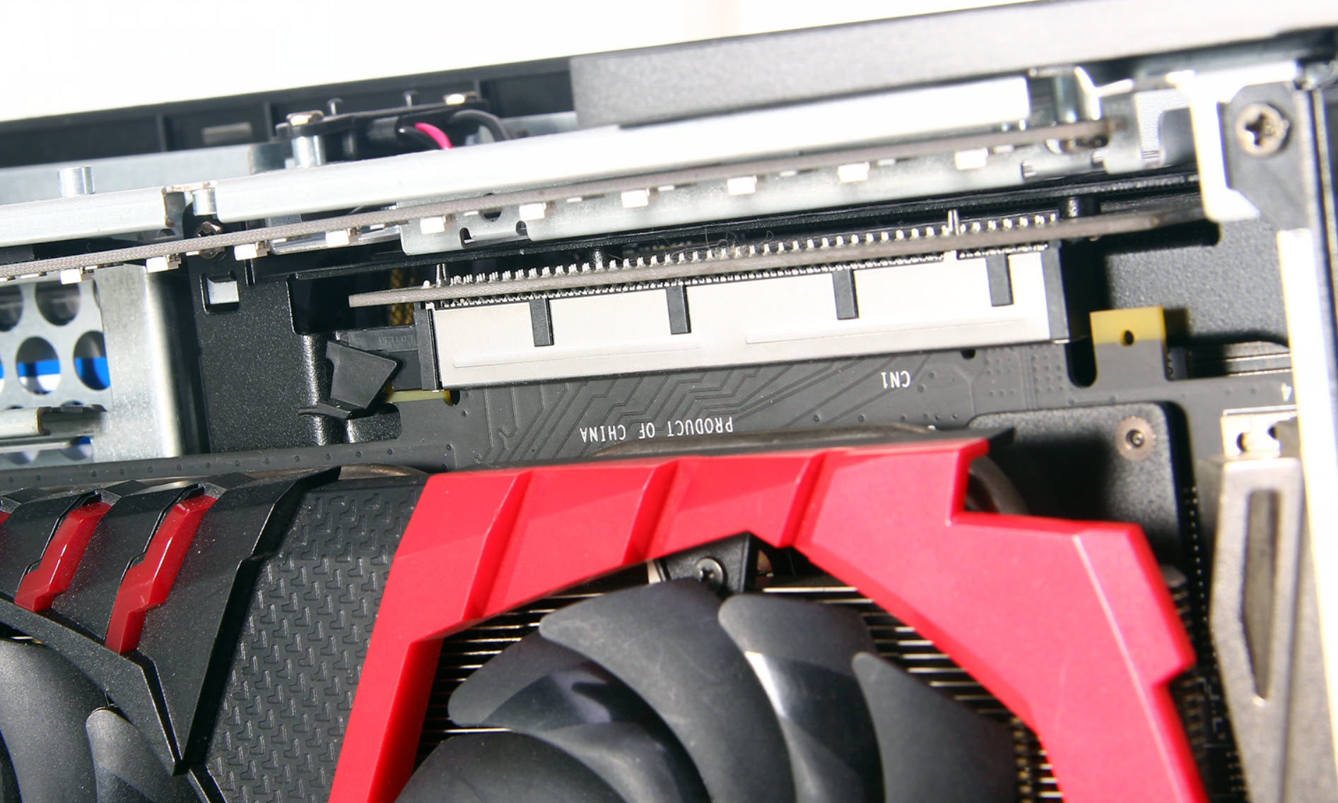 耿耿于怀，换上地表最强游戏显卡再战胆气寒