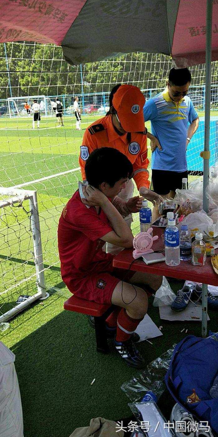 寰┈姣旇禌,寰┈姣旇禌鐜板満