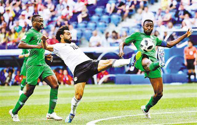 四强争夺战见证亚洲足球差距缩小,中国足球巅峰之战亚洲杯决战日本