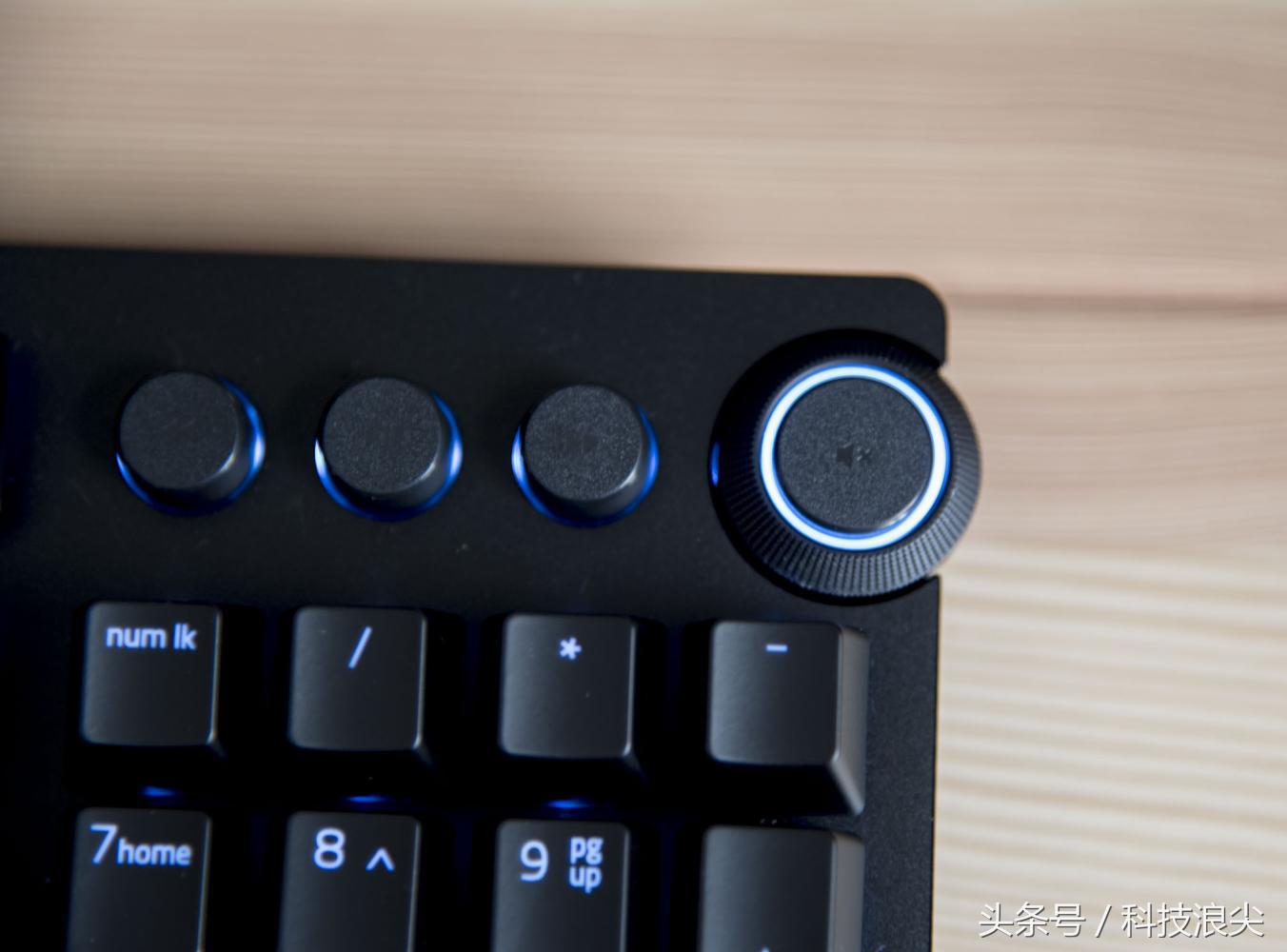 雷蛇猎魂光蛛竞技版测评,雷蛇猎魂光蛛精英版测评