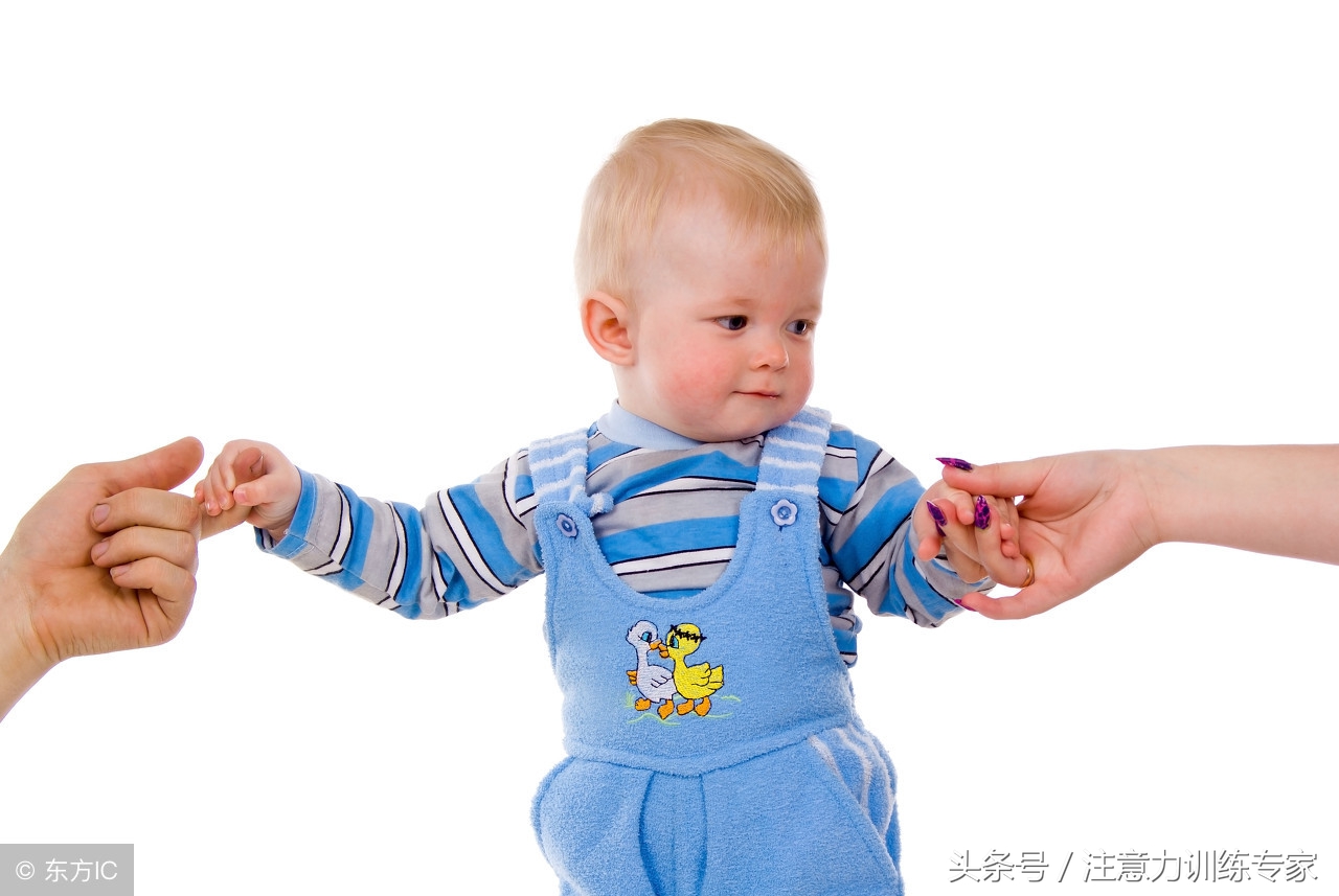 孩子睡觉不踏实没安全感怎么办,宝宝睡觉粘人怎么办