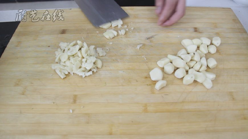 秘制蒜蓉蒸扇贝,美食制作视频蒜蓉蒸扇贝