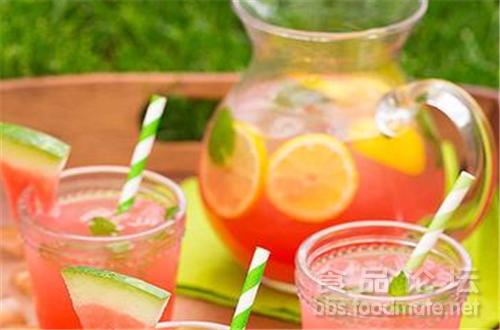 8杯柠檬水,柠檬水饮料推荐大全
