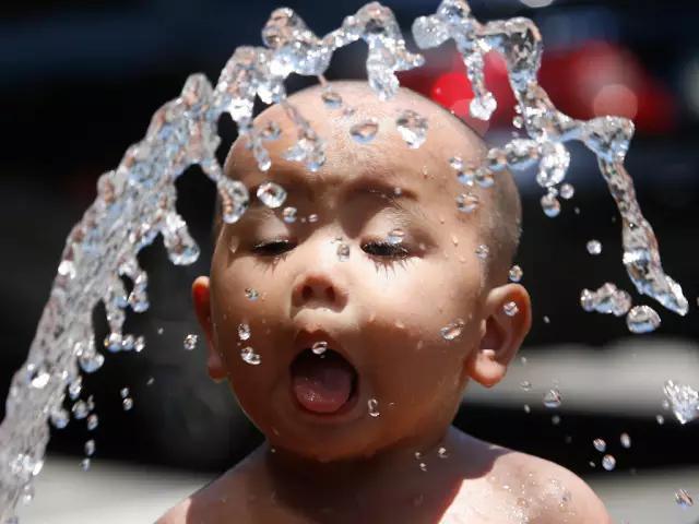 宝宝吃完奶粉嗜睡怎么回事,宝宝喝水太多水中毒出院了