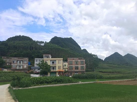 广西拍穷苦人家的视频网红,广西网红这辈子不可能打工视频