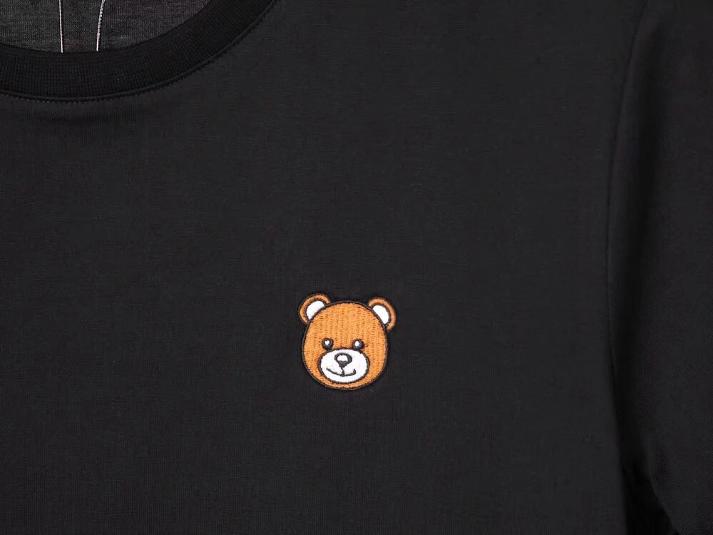 阿玛尼短袖最新款时尚,moschinot恤灰色