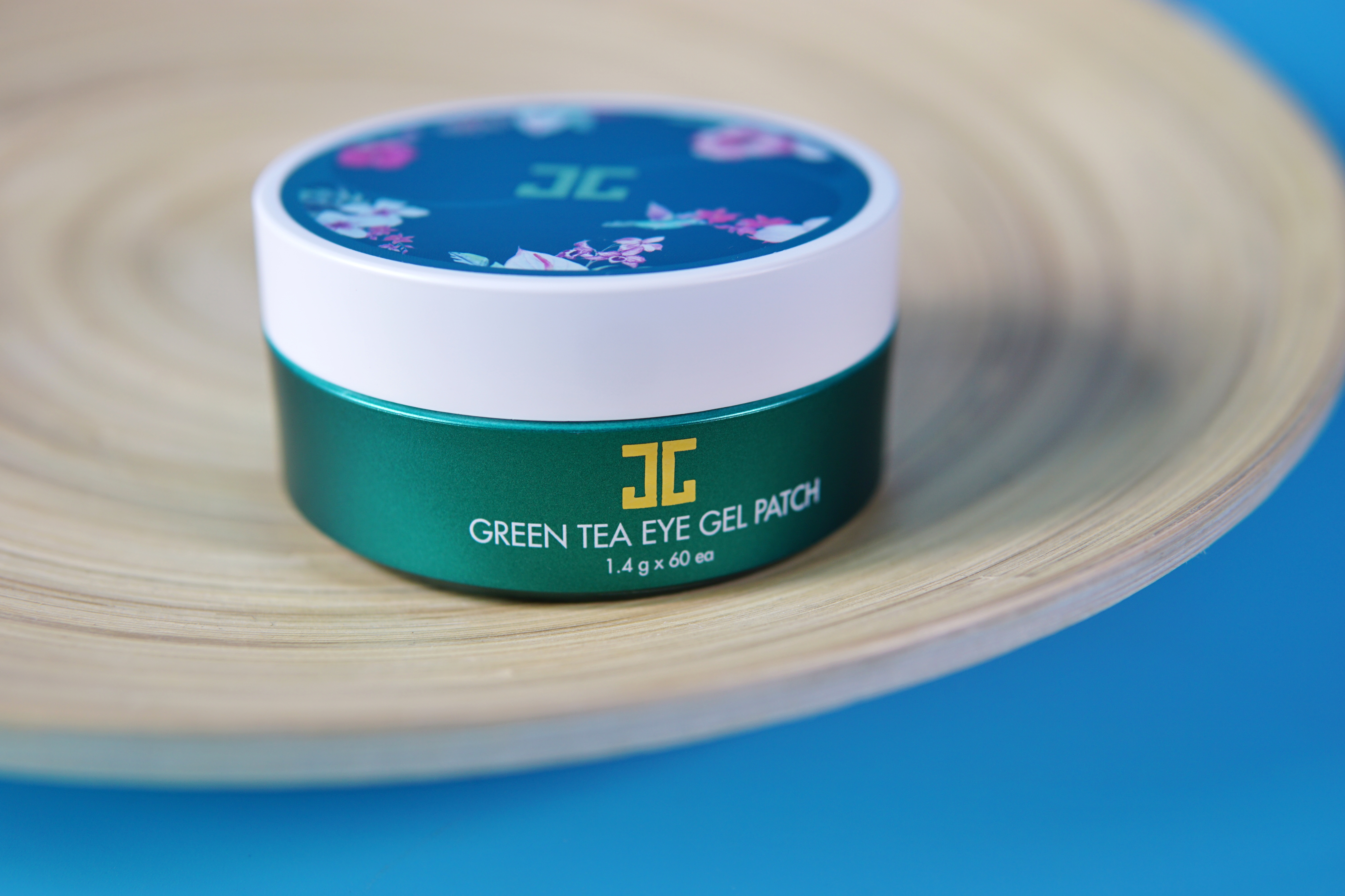 用了眼膜黑眼圈更重了,用了好多眼膜眼睛周围还是好干