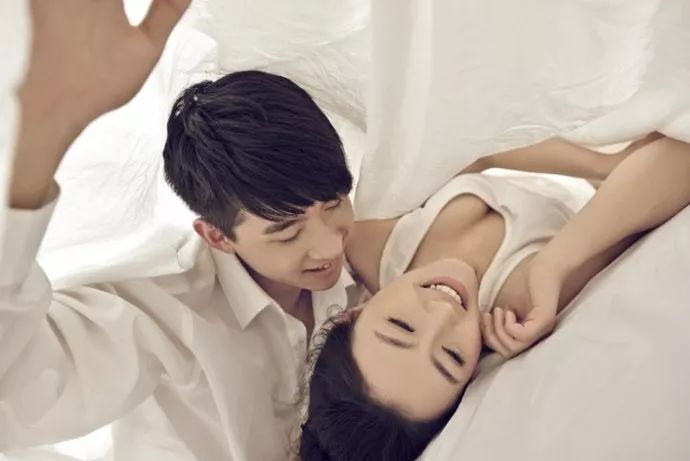 自己用手机拍写真怎么拍出高级感,摄影技巧如何拍摄高质量数码照