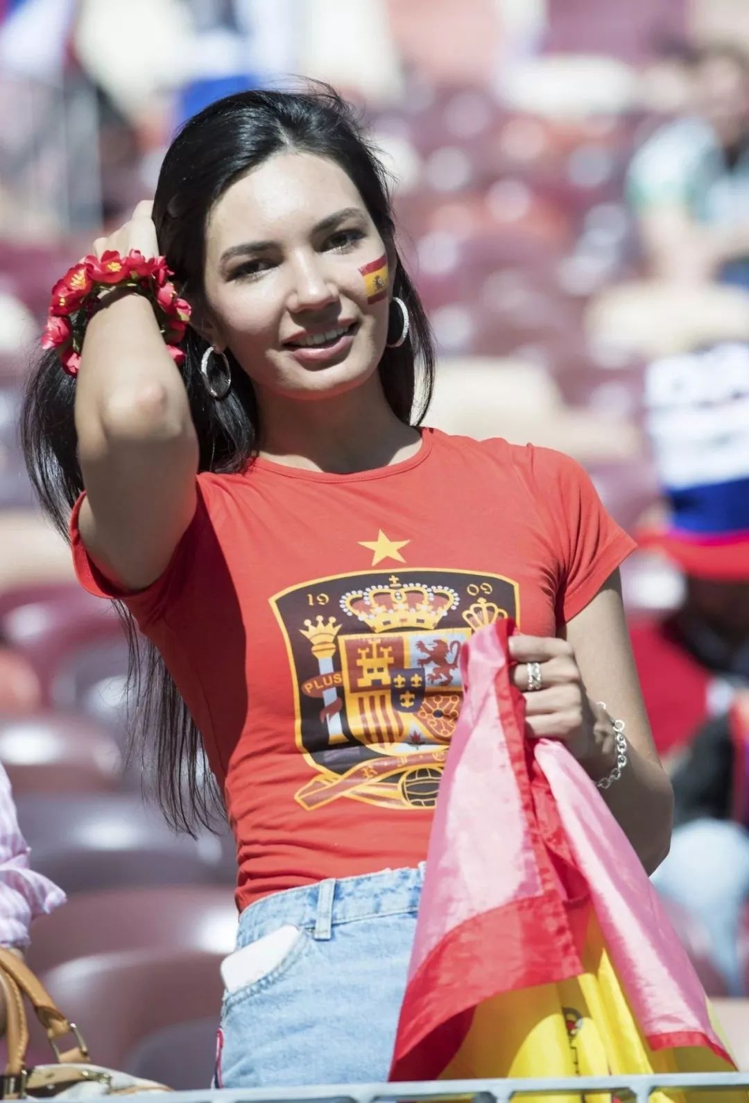 世界杯看台小姐姐哪家强？你定