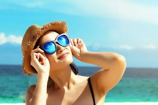 冬天脱毛好还是夏天好,冬天还是穿毛衣服保暖