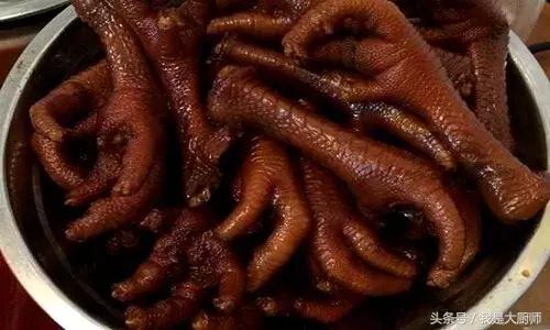 卤师傅卤水发黑怎么办,怎样去除卤菜的卤水味