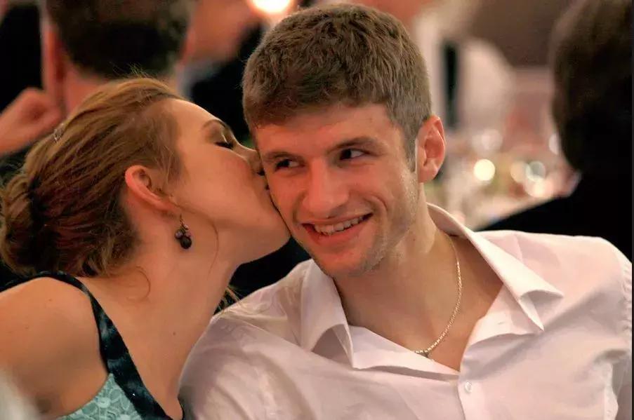 世界杯法国太太团来袭,世界杯太太团挑战你的荷尔蒙