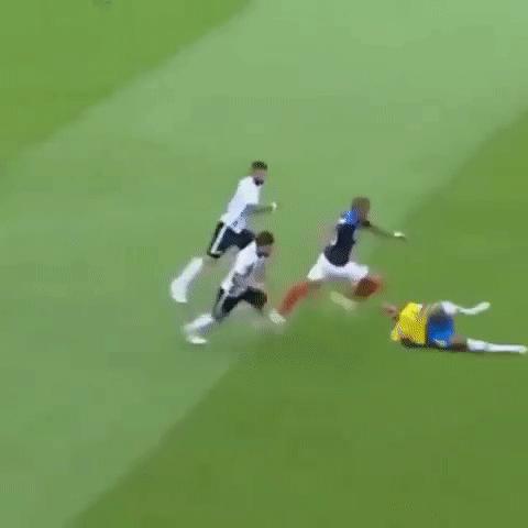 内马尔为什么出局？这些专家一本正经地胡说