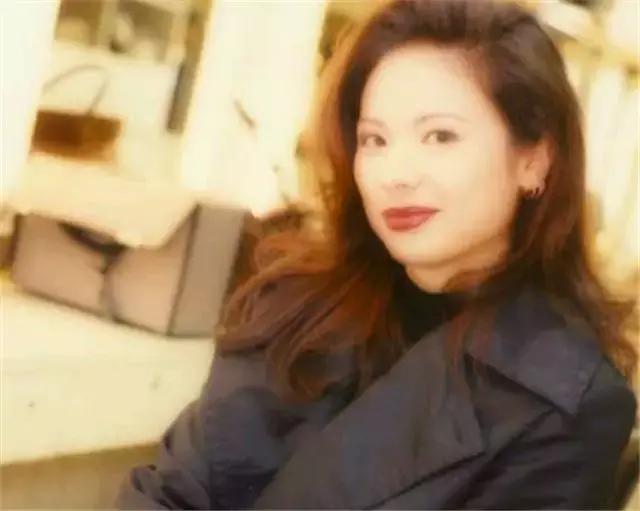 钟楚红和成龙合作的电影,钟楚红成龙合作过几部电影