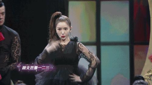 后期菌来带你看看紧张、弱不禁风、表里不一的跨界歌手长什么样