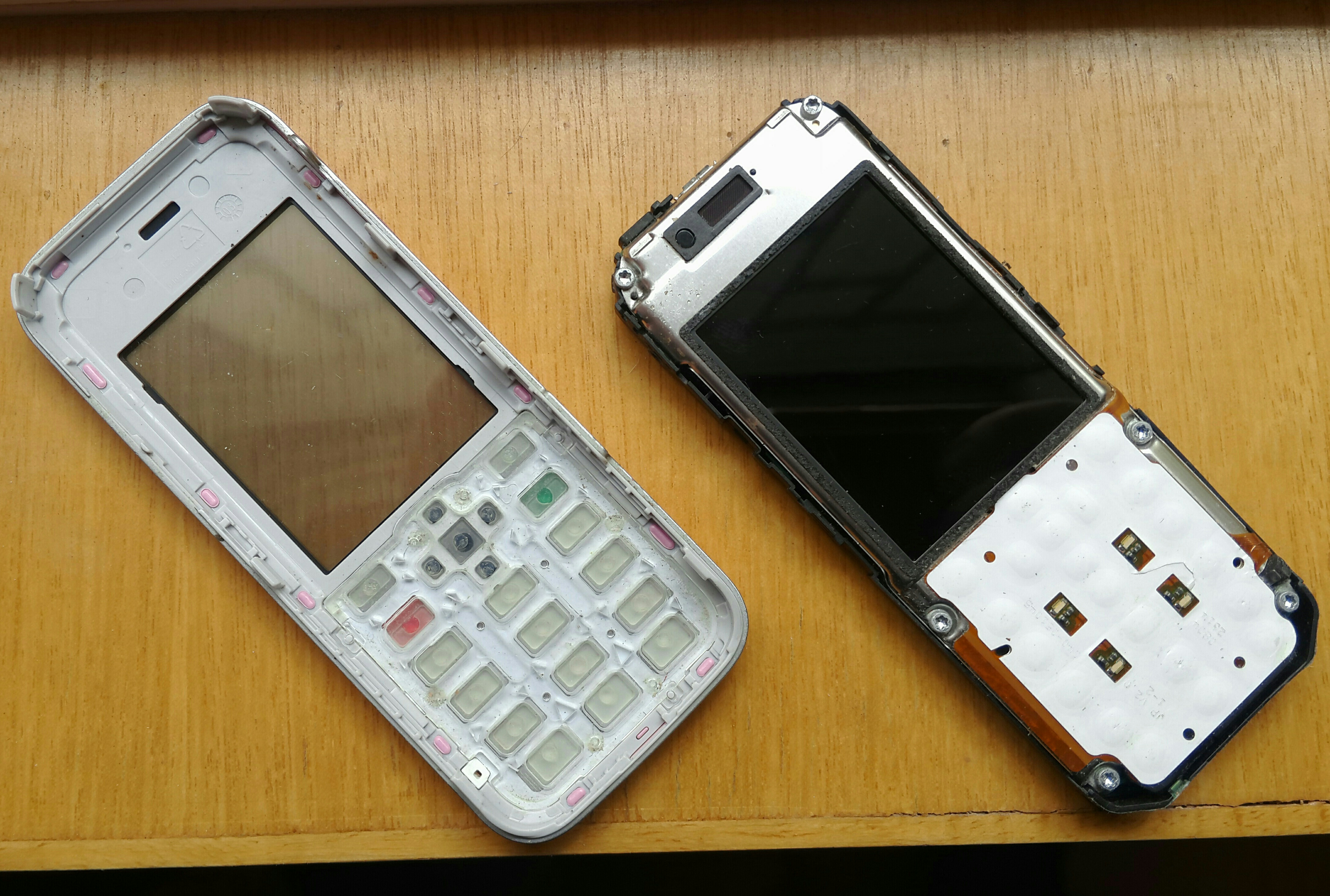 诺基亚滑盖6700s拆机,n73诺基亚手机拆解