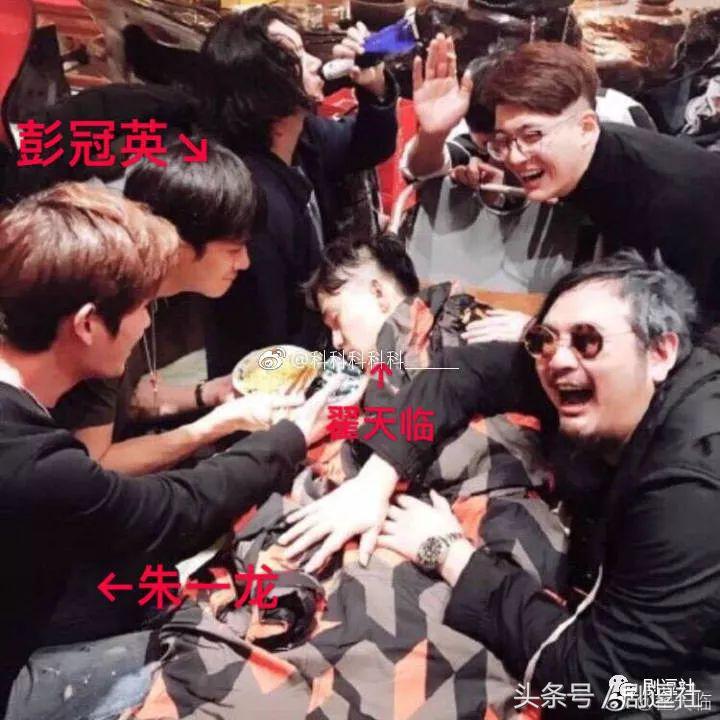 朱一龙王嘉尔图鉴 (朱一龙连续29天唯一破九)