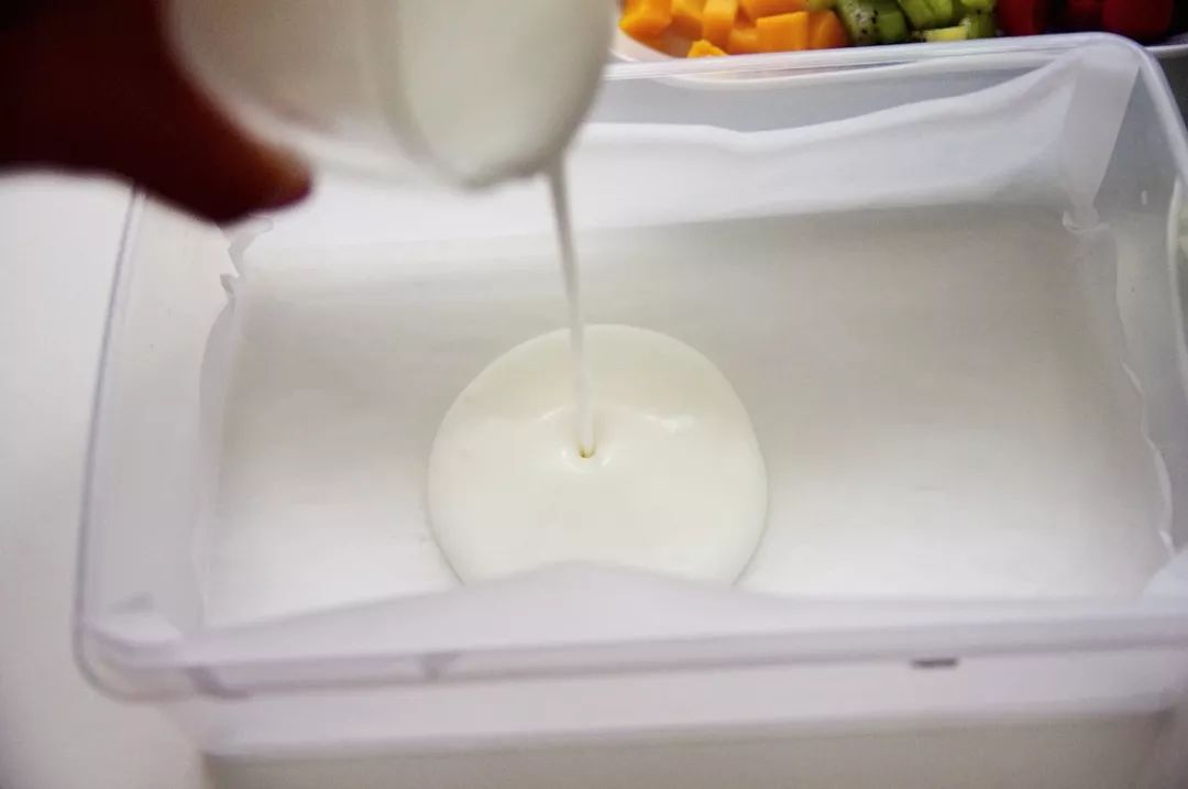 人气火爆的炒酸奶,适合孩子制作的炒酸奶