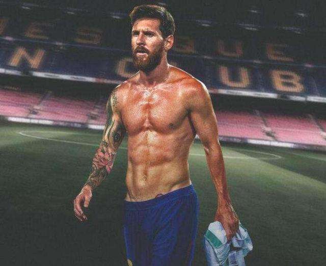 足球十大巨星身材最好的,世界级足球运动员身体素质