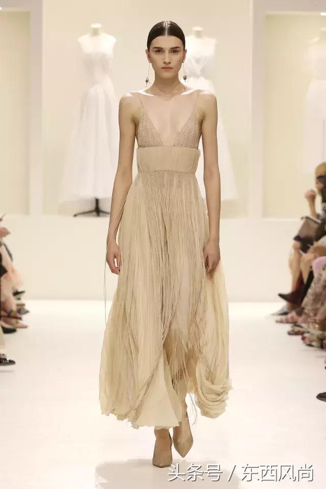 迪奥二零一九秋冬高定秀,2019迪奥高级定制秋冬