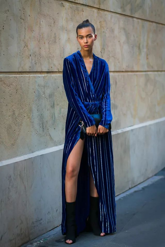 胸不平何以安天下什么意思,胸不平何以平下一句