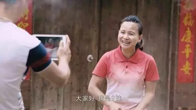 农村妇女玩手机卖出300万斤水果，年入千万，她就靠这几招！