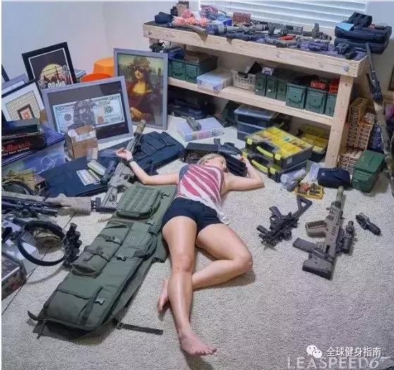 健身的女人穿衣服后效果,健身的女生穿瘦身的衣服