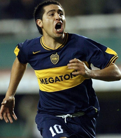 世界级足球中场哈维伊涅斯塔,伊涅斯塔哈维