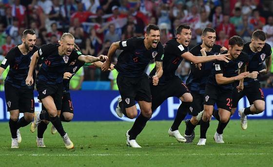 价值7万瑞士法郎的饮料!克罗地亚球员喝红牛被罚网友:该红牛出钱