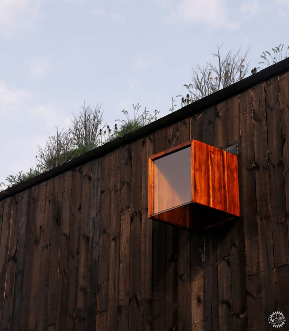 在少年成长的地方盖一座度假小屋,常回来看看