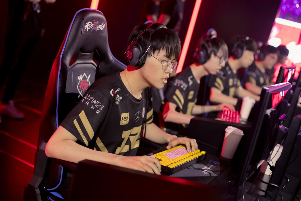 rng姿态解说完整版,rng姿态上场的比赛